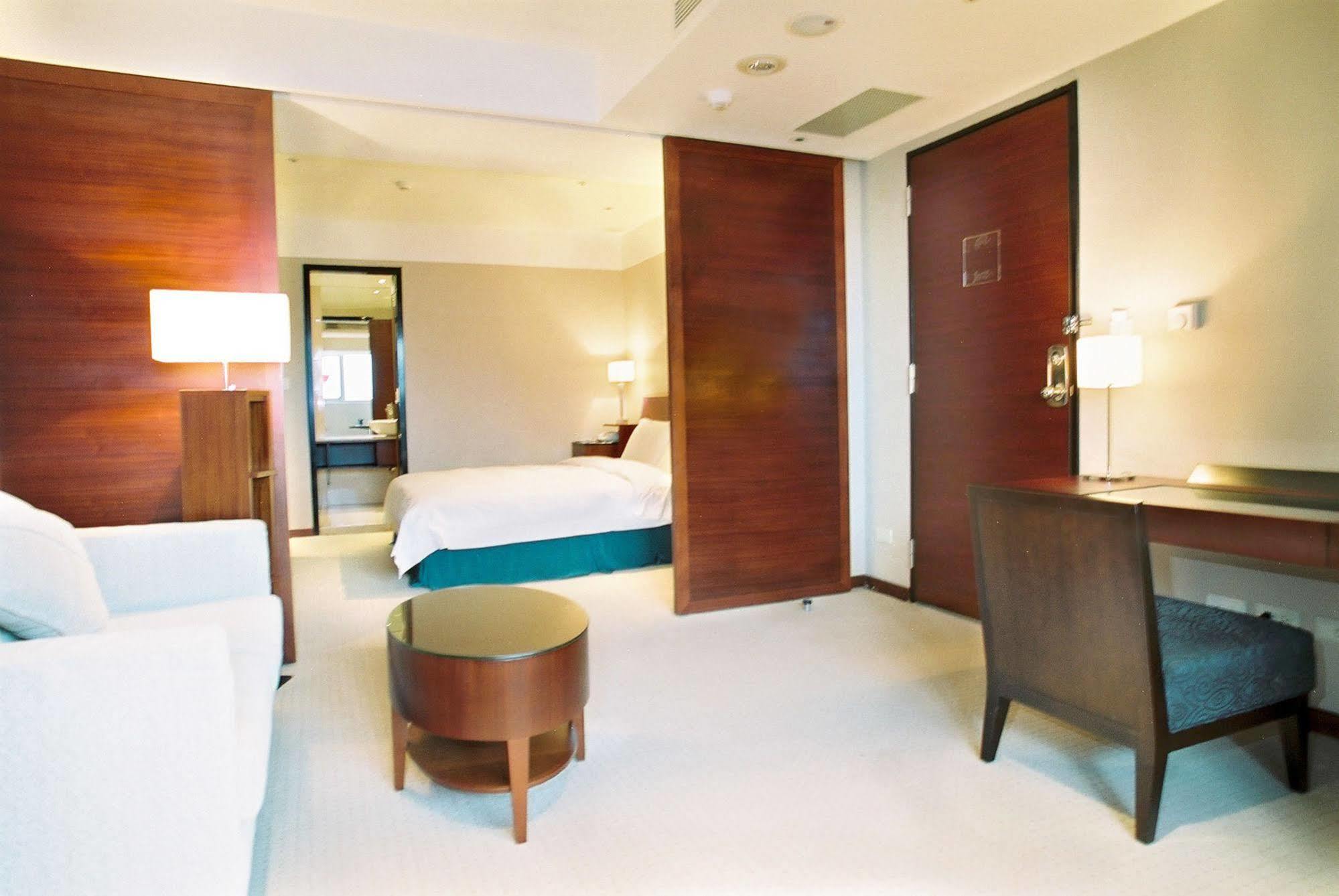 זונגה Family Hotel Taipei מראה חיצוני תמונה