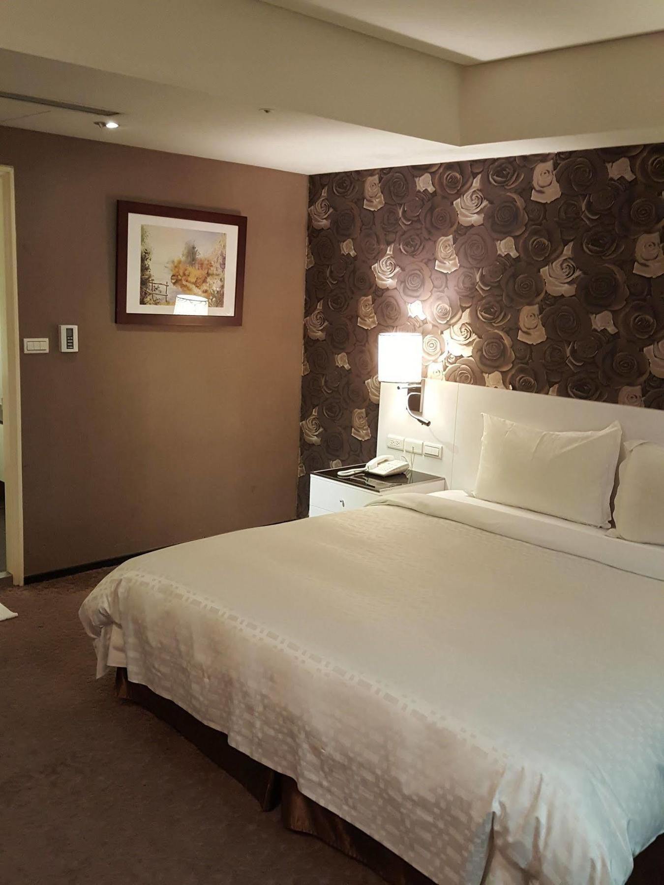 זונגה Family Hotel Taipei מראה חיצוני תמונה