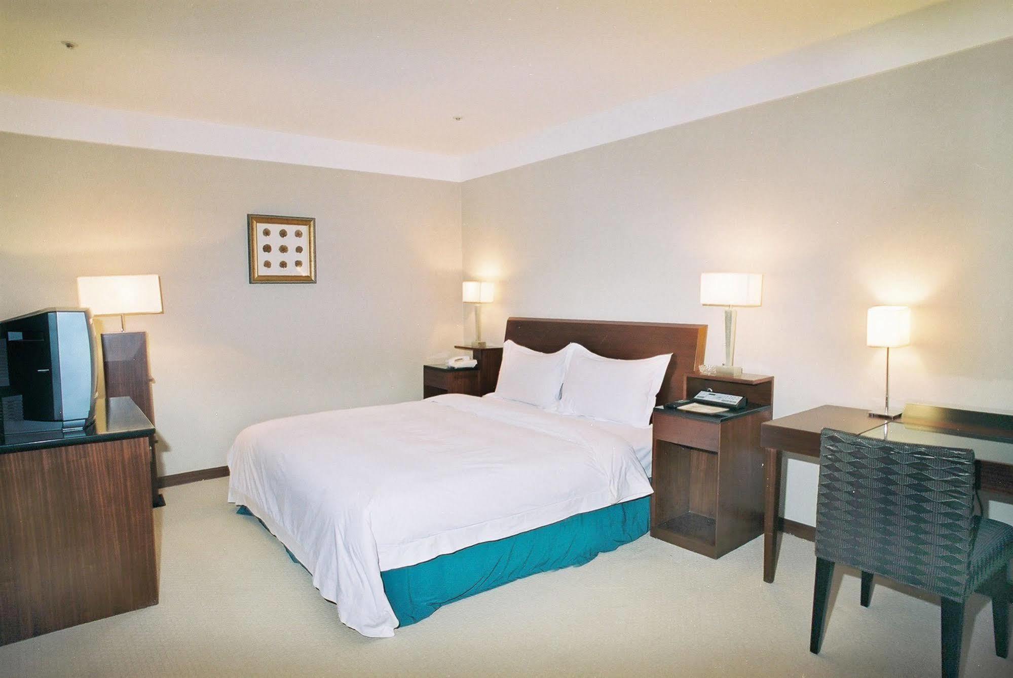זונגה Family Hotel Taipei מראה חיצוני תמונה